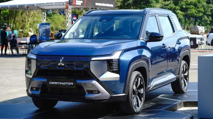 Mitsubishi Destinator